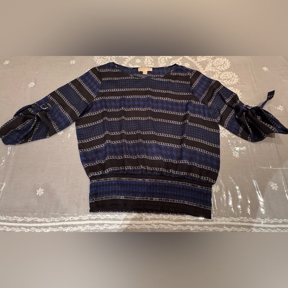 MICHAEL KORS Blue Black Striped Houndstooth Cable Design Smocked Top. Size: XL